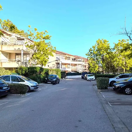 For 4 With Beautiful Garden * Hyeres